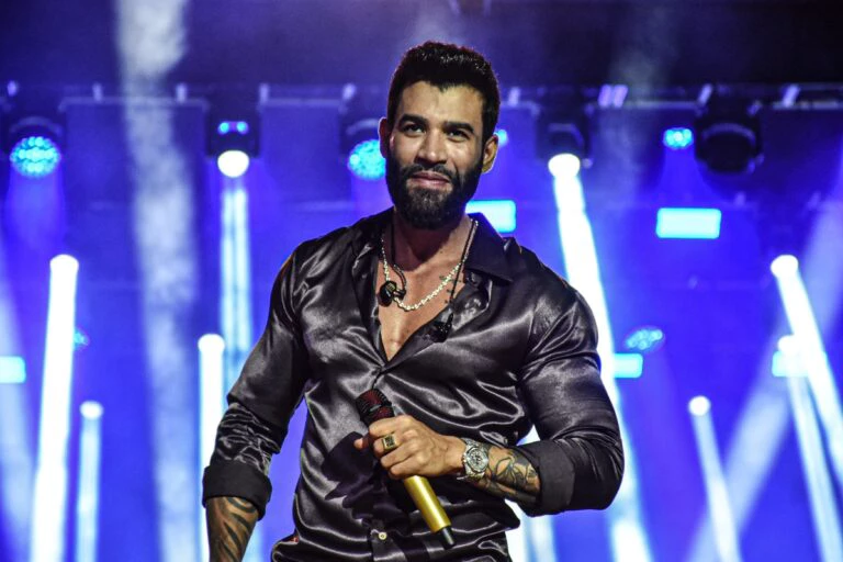 Gusttavo Lima é indiciado por lavagem de dinheiro, diz TV