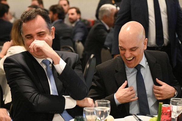 Horas após banir o X, Moraes jantou com Pacheco e ministros de Lula