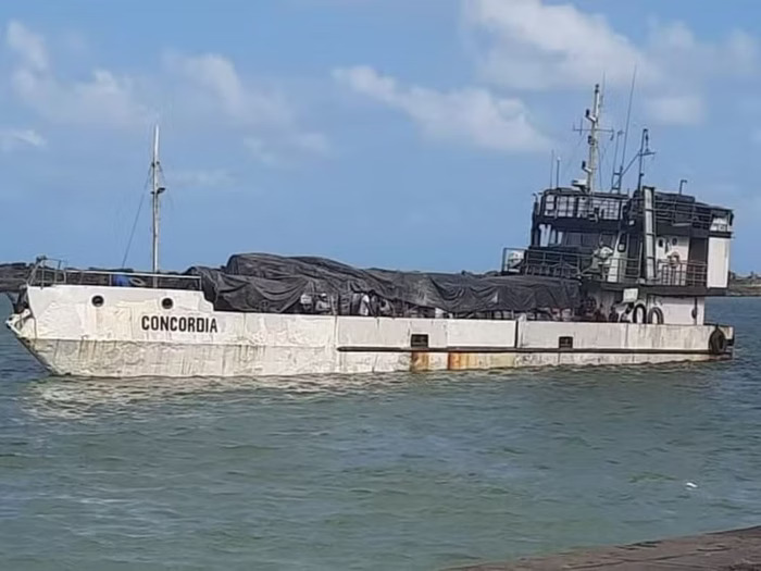 Marinha do Brasil informa que foi encontrado um corpo próximo ao local do naufrágio do navio Concórdia