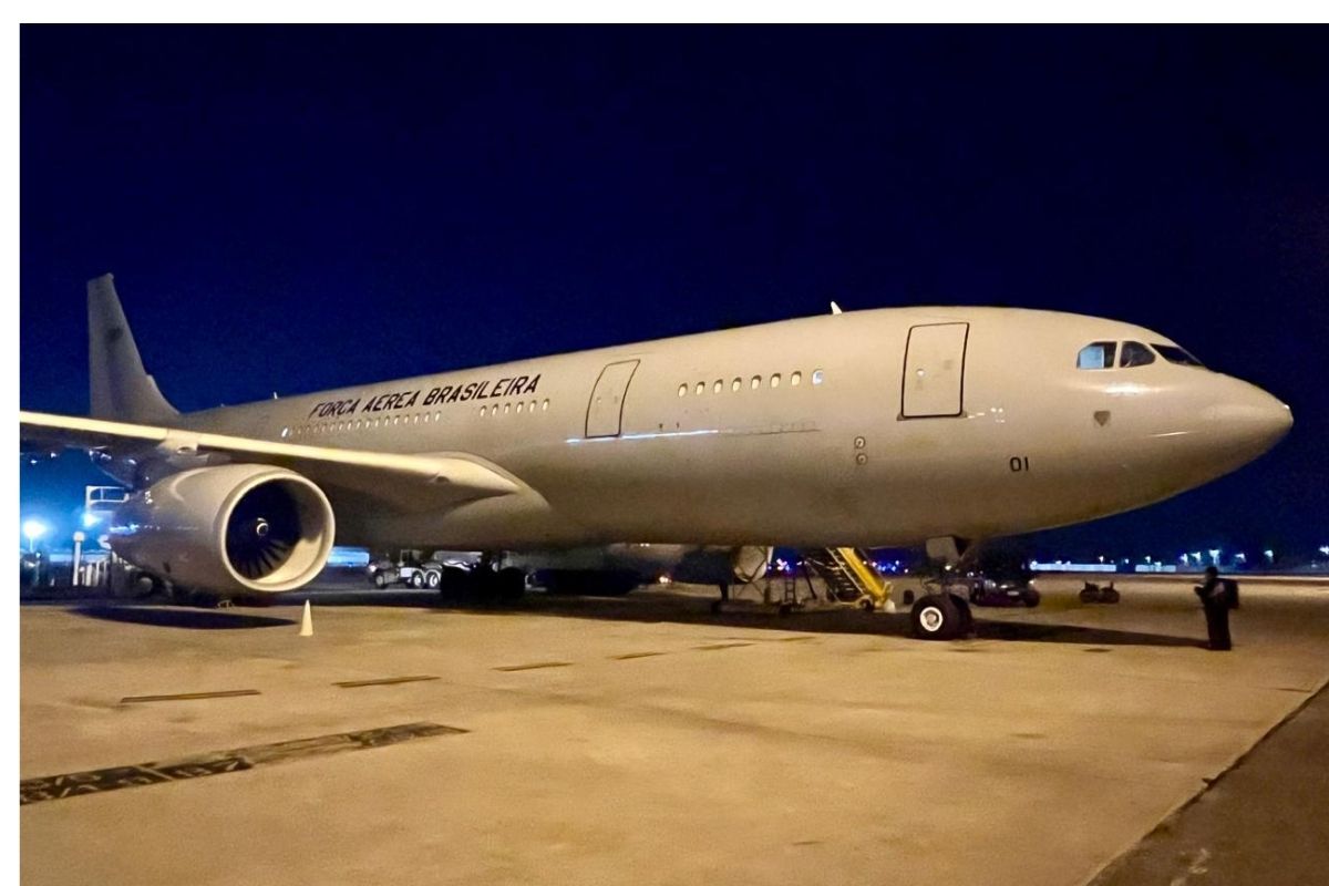 Avião da FAB decola para resgatar brasileiros no Líbano