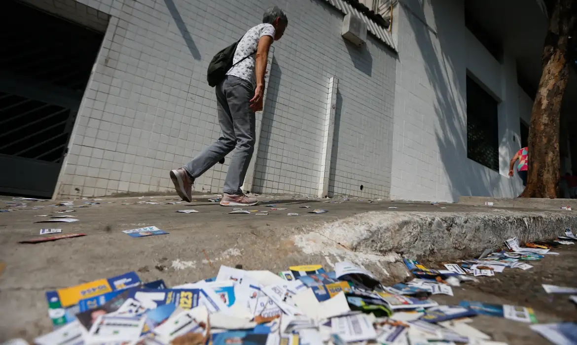 Segundo turno teve registro de 102 crimes eleitorais e 42 prisões pelo país