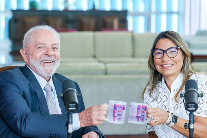 'PADRÃO POPULAR': Lula gasta só meio milhão de reais com a feirinha de casa, que inclui lombo canadense, croissants e queijos importados e claro, muita bebida alcoólica