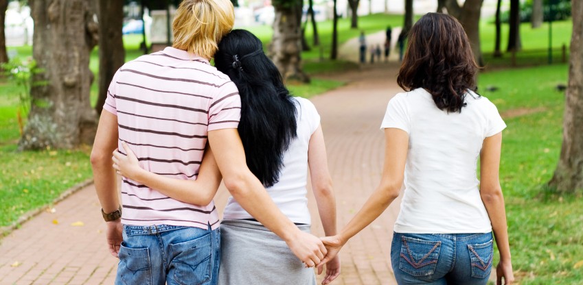 Pesquisa aponta que 87% das mulheres desejam ter relação a três ou mais