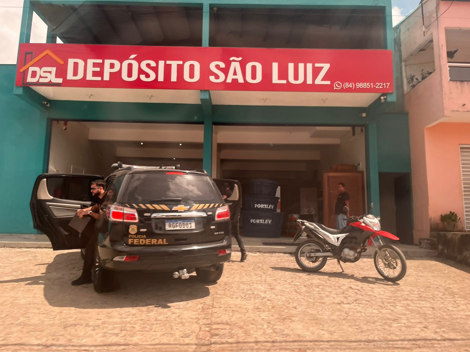 Operação da PF por compra de votos mira prefeita do RN e apreende documentos em depósito de construção