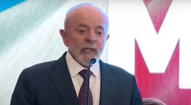 Avião de Lula teve pane e sobrevoou México por 4h30 com apenas um motor