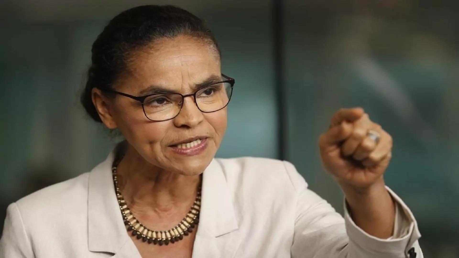 Chamada de ‘incompetente’, Marina Silva bate boca com deputados de oposição em comissão da Câmara