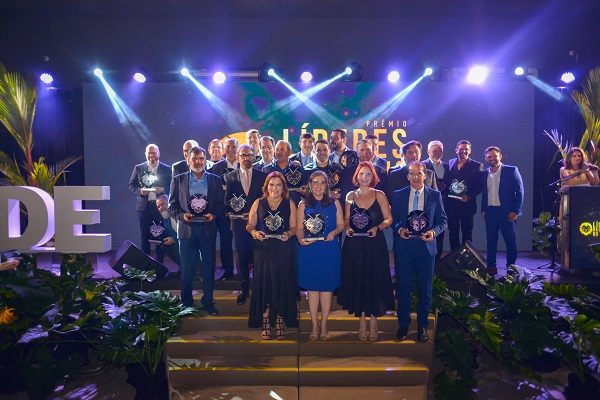 LIDE RN premia lideranças empresariais em grande evento no Teatro Riachuelo