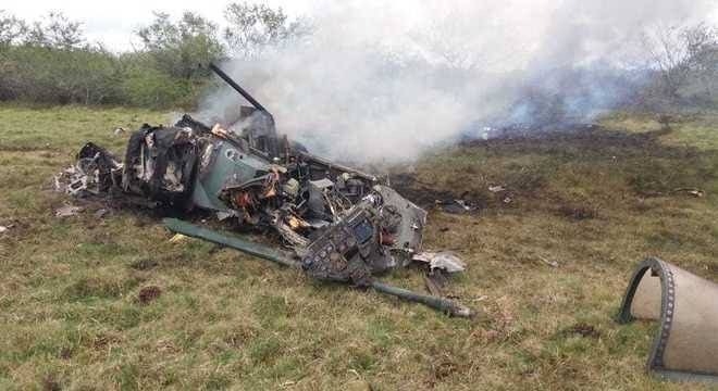 Piloto da FAB que ejetou de F5 é casado com potiguar e passa bem; Já é o segundo caça F5 que cai e explode em Parnamirim