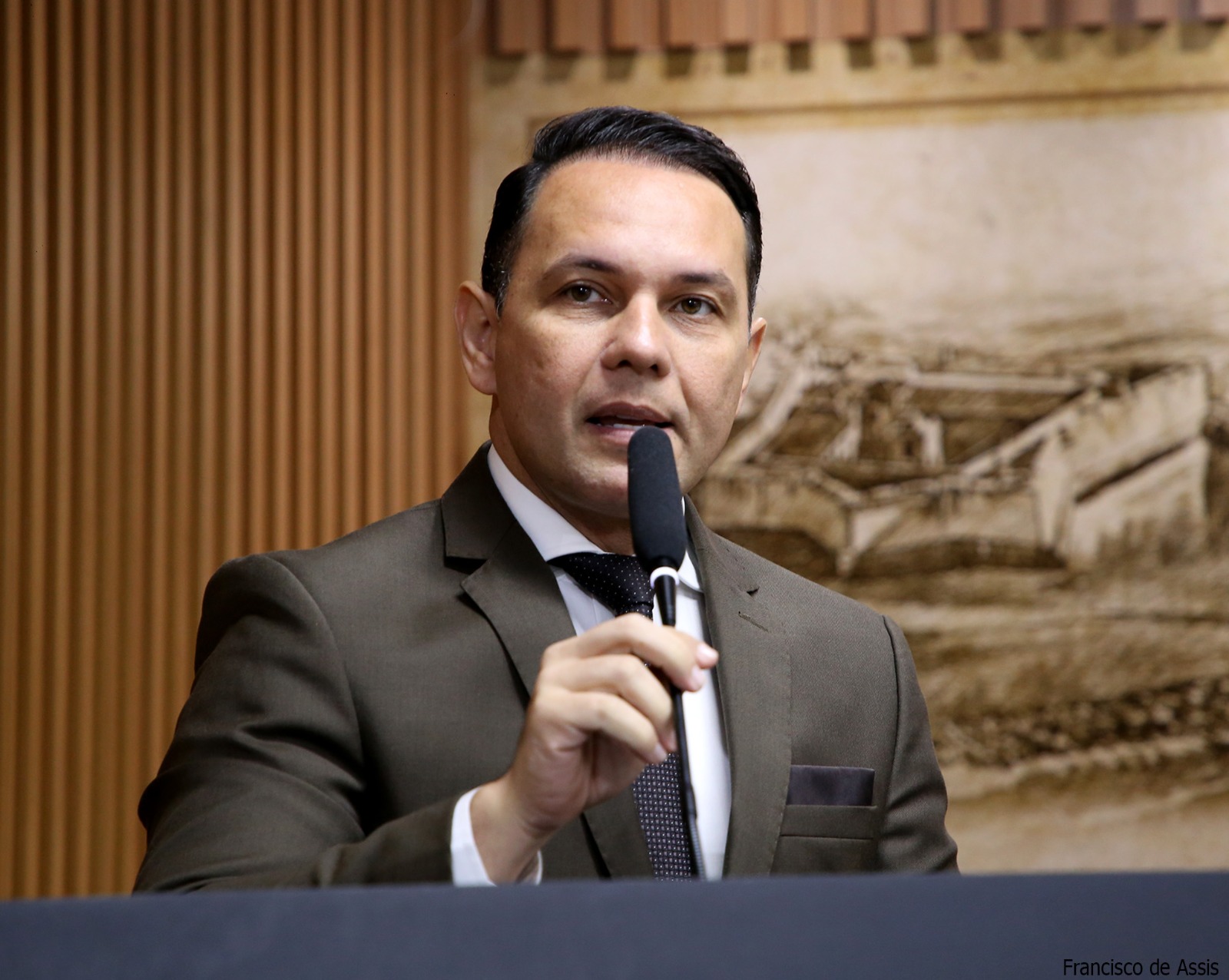 Kleber Fernandes cobra o Governo do Estado após laudo apontar que canteiro de obras na ponte de Igapó poderia ter sido evitado