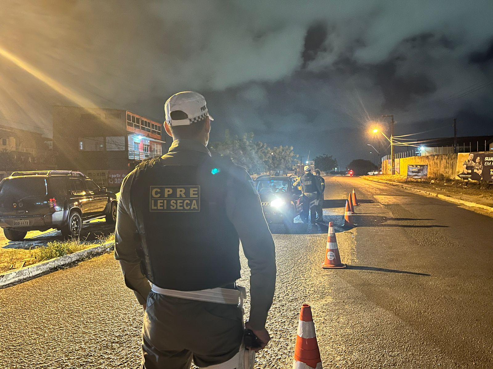 Idoso e motorista por aplicativo em plena atividade estão entre os presos na Blitz da Lei Seca na zona Norte de Natal