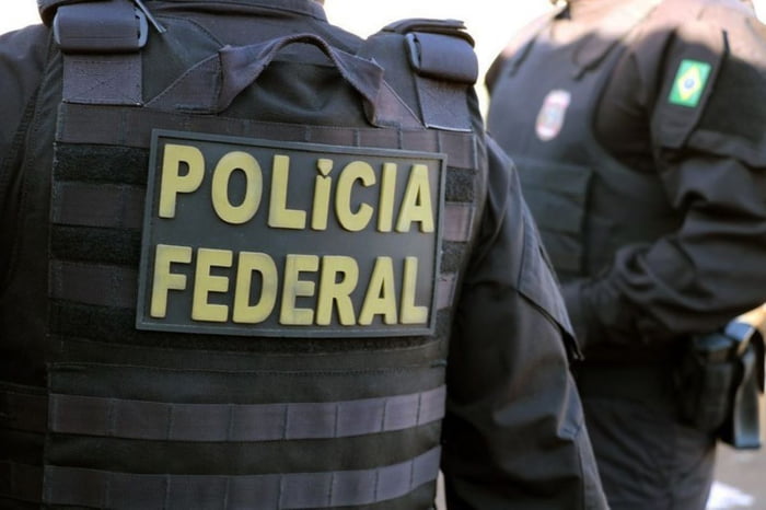 Brasileiros são “transformados” em ucranianos para morar nos EUA