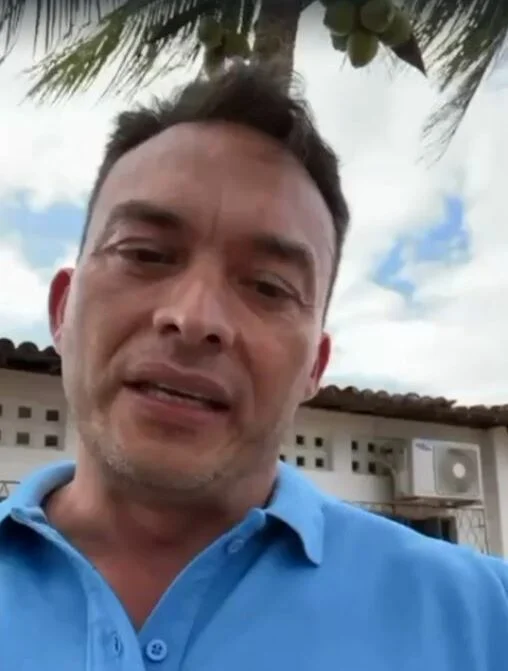 VÍDEO: Styvenson mostra “saco de promessas” em críticas a Fátima e Lula