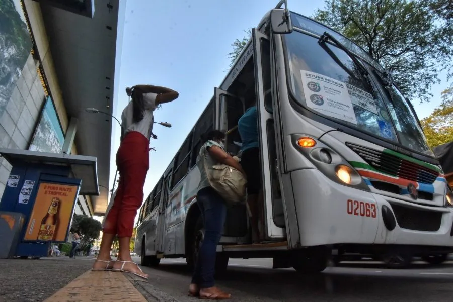 Álvaro Dias envia à Câmara projeto de subsídio de R$ 60 milhões para empresas de ônibus de Natal em 2025