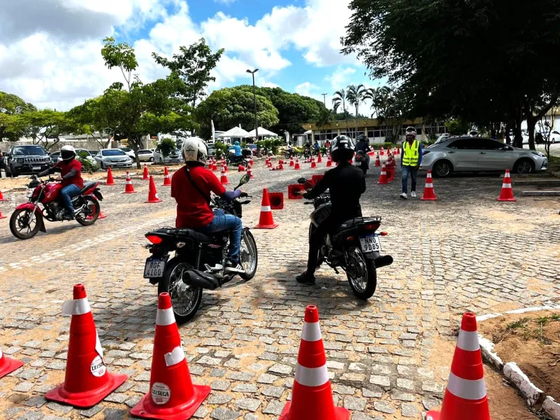 Operação da Polícia Civil desarticula esquema de fraude em exames de vista no DETRAN-RN; médicos e servidores são afastados