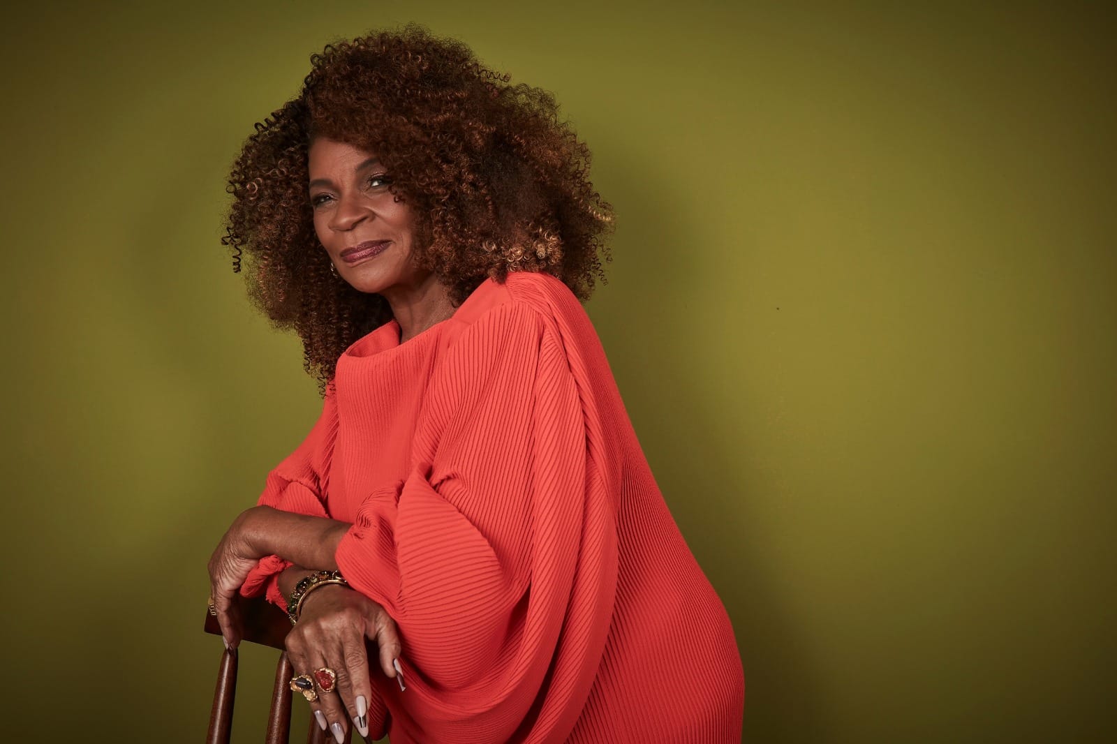 Zezé Motta canta Caetano Veloso neste domingo (17) no Teatro Riachuelo Natal