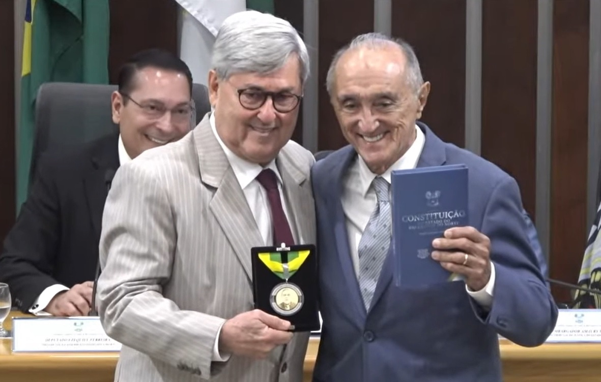 Nome histórico do Legislativo potiguar, ex-deputado Getúlio Rego é homenageado com Comenda por indicação do vice-presidente da AL/RN