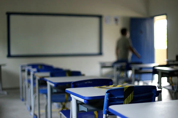 Governo do RN institui política de prevenção ao abandono e à evasão escolar