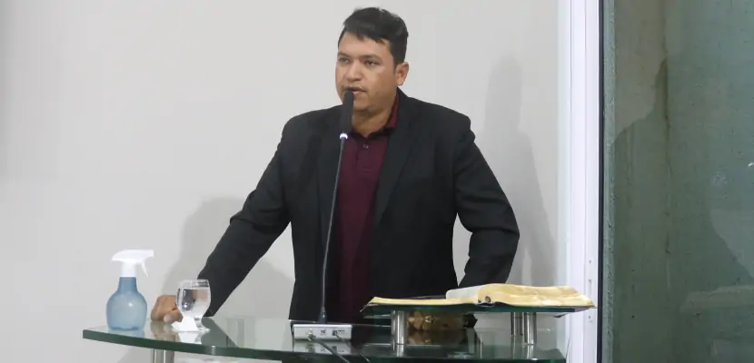 Vereador detona iluminação natalina de Parnamirim: “Vergonha”