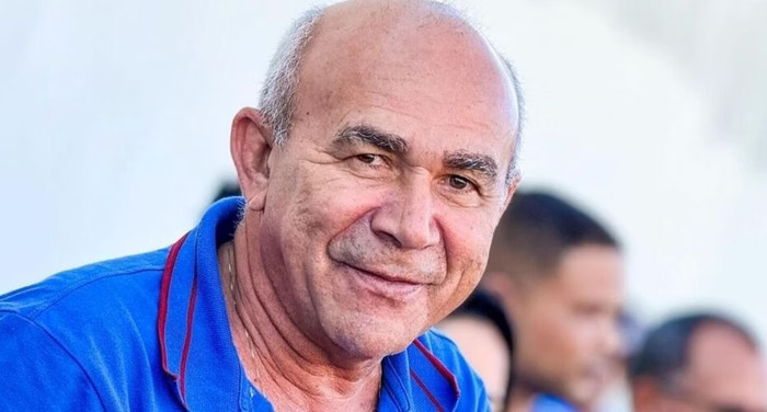 Justiça de PE anula eleição de prefeito 'bodão' que planejou ceder o lugar à amante