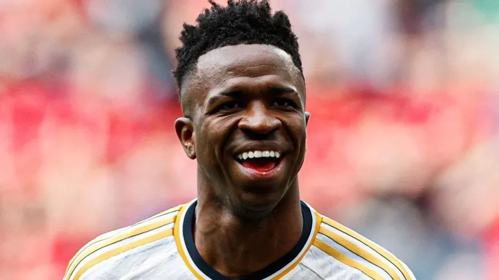 Vinícius Jr. é eleito melhor jogador do mundo