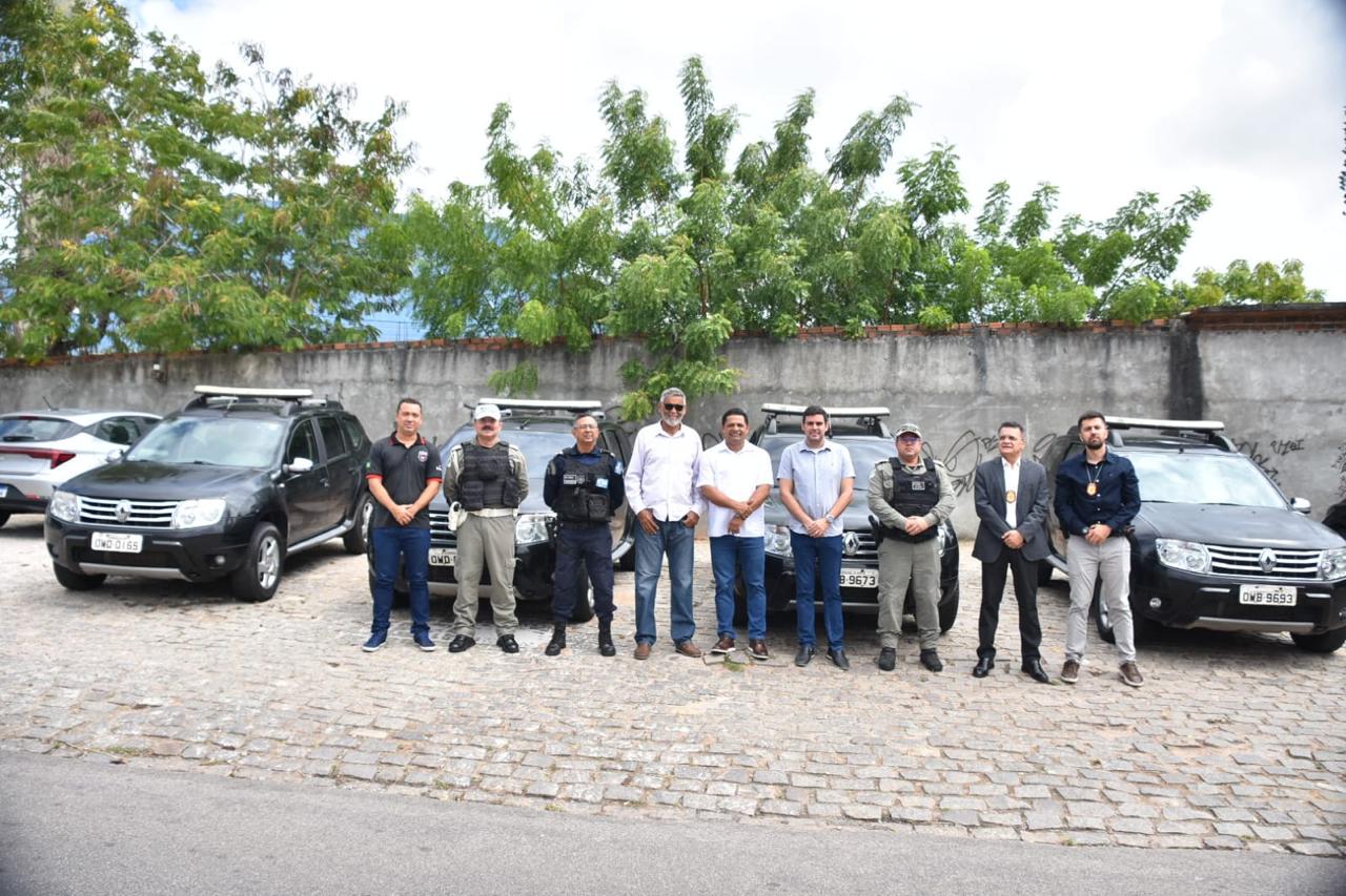 Polícia Civil fortalece segurança em São Gonçalo do Amarante com doação de viaturas e armamentos