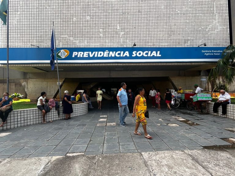 Fila do INSS no RN cresce 33% em um ano e supera 39 mil solicitações