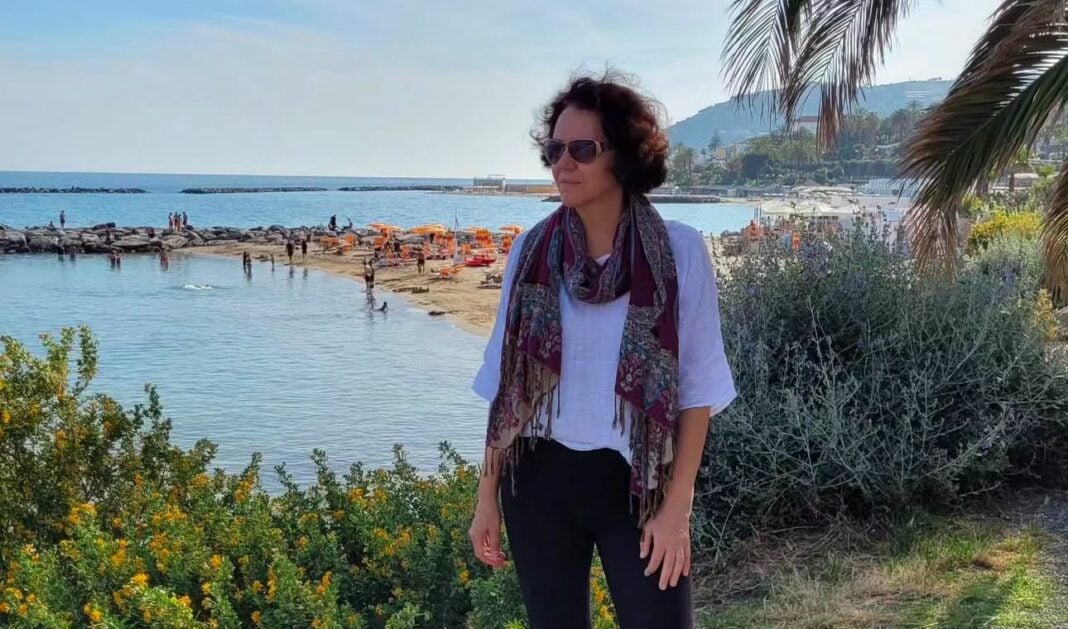 Morre a jornalista Denize Azevedo, ex-editora da TV Cabugi, após luta contra o câncer