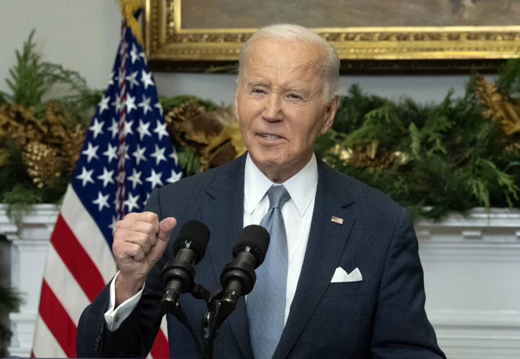 “Até que enfim, o regime de Assad acabou”, diz Joe Biden