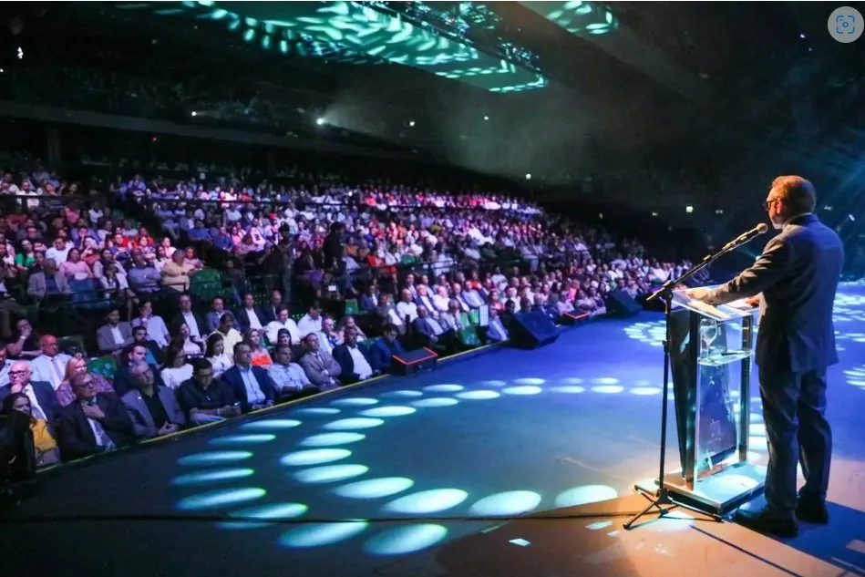 Prefeito e vereadores eleitos em Natal tomam posse às 16h do dia 1º de janeiro no Teatro Riachuelo