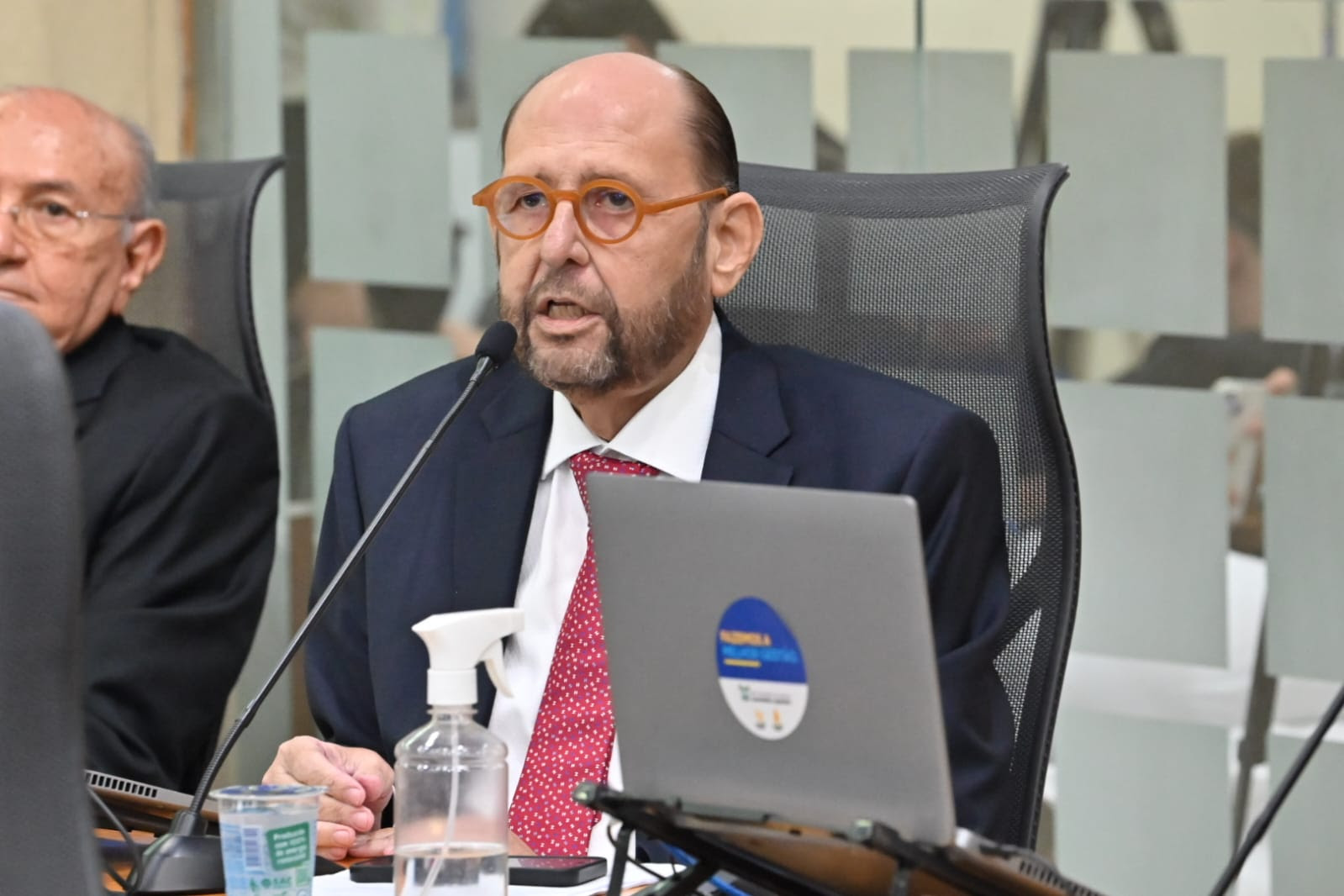 Gustavo Carvalho critica medida fiscal em debate na ALRN