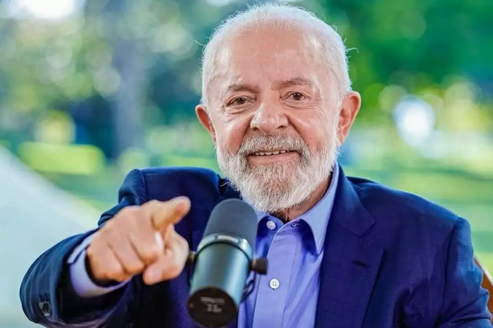 Lula eleva gastos ocultos e mantém sigilo de 100 anos do cartão corporativo