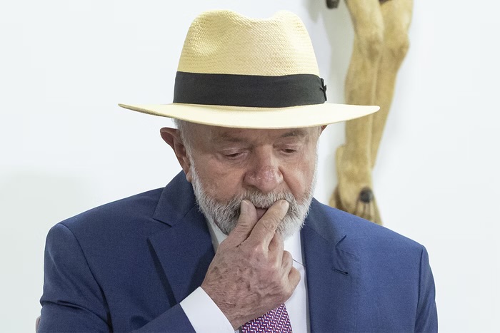 Deputados de cinco partidos da base de Lula formalizam apoio a impeachment; veja lista