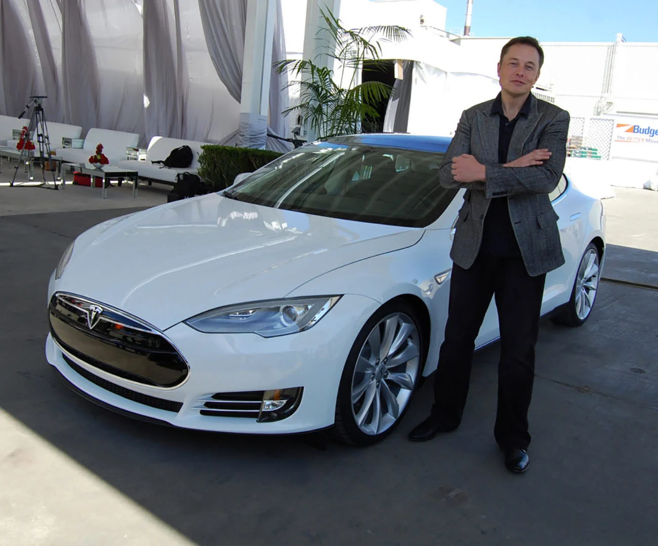 Elon Musk afirma que explosão de Cybertruck nos EUA parece ‘ato de terrorismo’