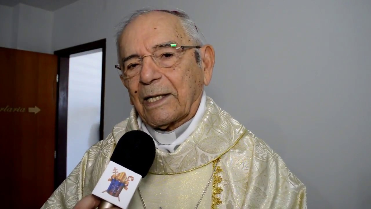 Arcebispo emérito de Natal, Dom Heitor Sales, está internado na UTI devido à pneumonia