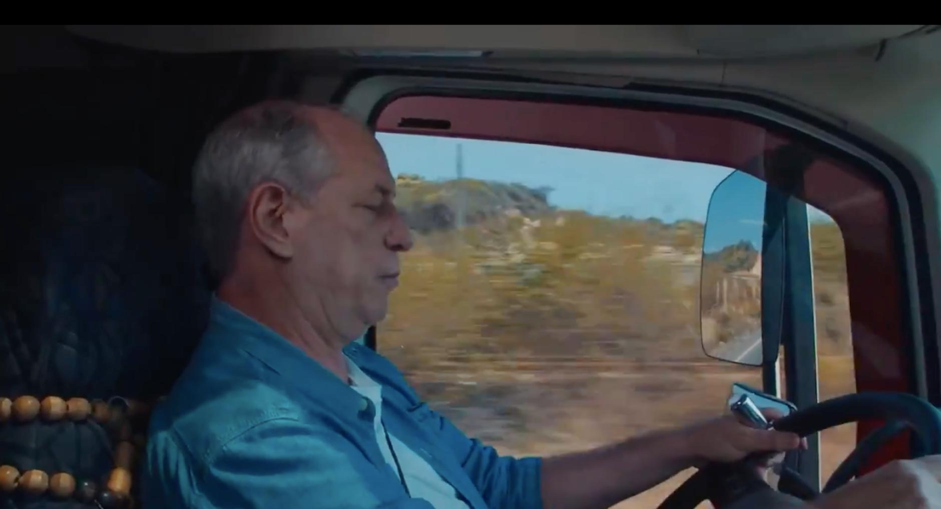 Justiça determina penhora de picape Hilux de Ciro Gomes por dívida com advogado