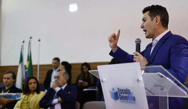 No RN, ministro anuncia ampliação de programa para impulsionar saneamento e mobilidade