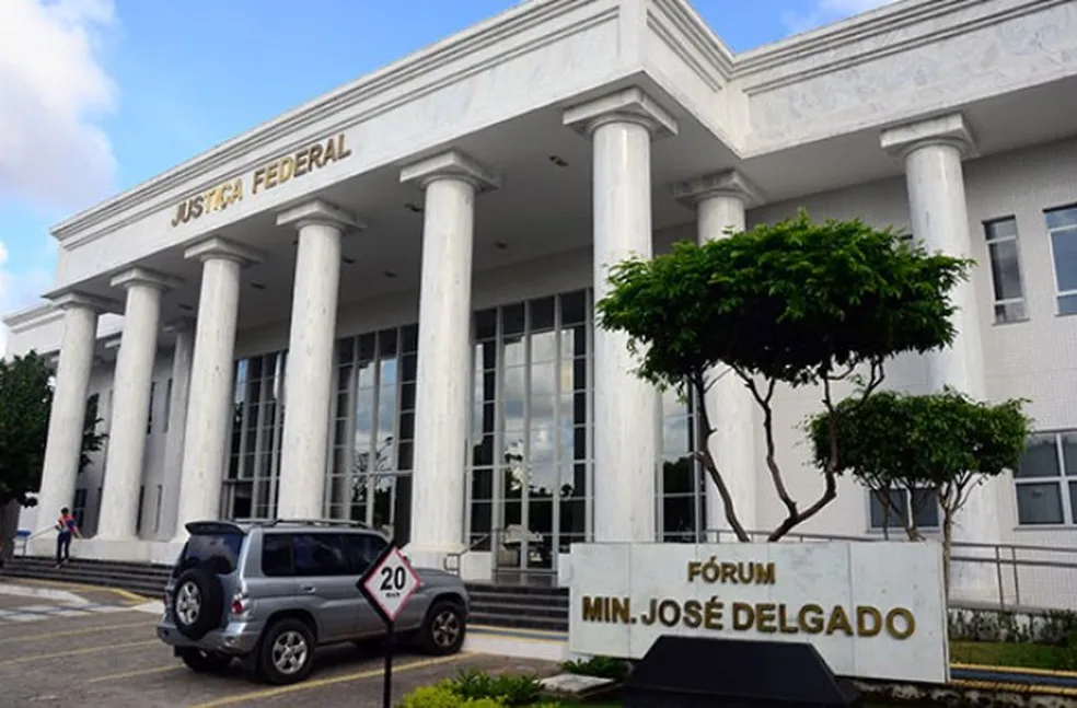 Justiça Federal do RN absolve seis pessoas do crime de contrabando de cigarro