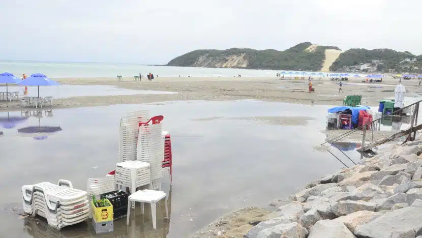 Drenagem em Ponta Negra entra na fase final para proteger engorda das chuvas