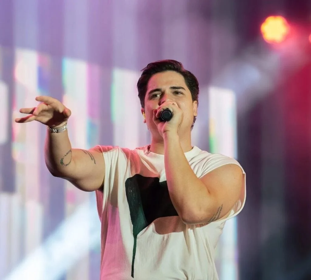 Top 1 no Spotify, Eric Land esgota ingressos para show em Pirangi neste sábado (18)