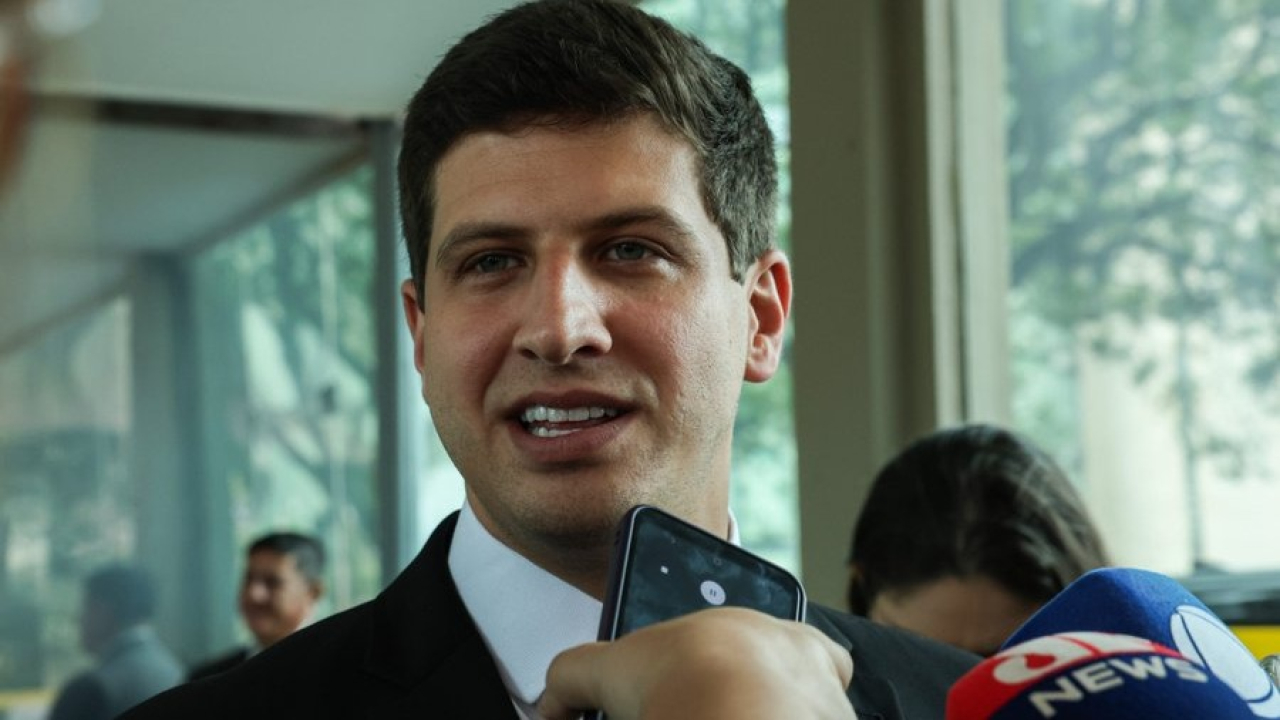 João Campos faz Prefeitura do Recife ter mais comissionados que governo de PE