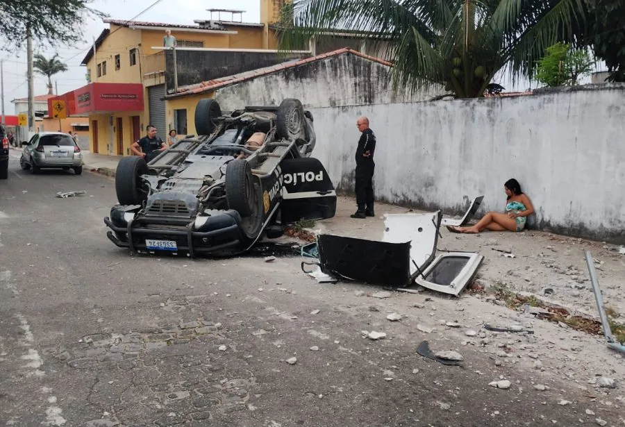 Preso morre após capotamento de viatura da Polícia Civil na zona Norte de Natal