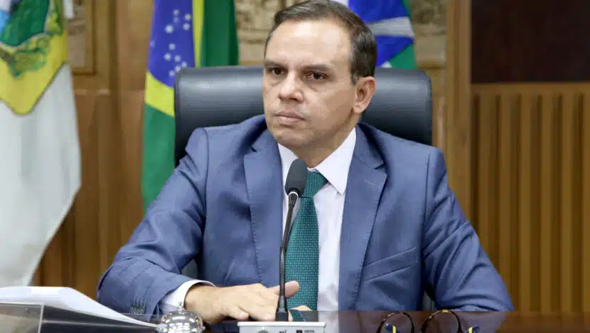 Crônico há mais de 20 anos, problema do transporte público pode ter solução na gestão Paulinho Freire, diz vereador