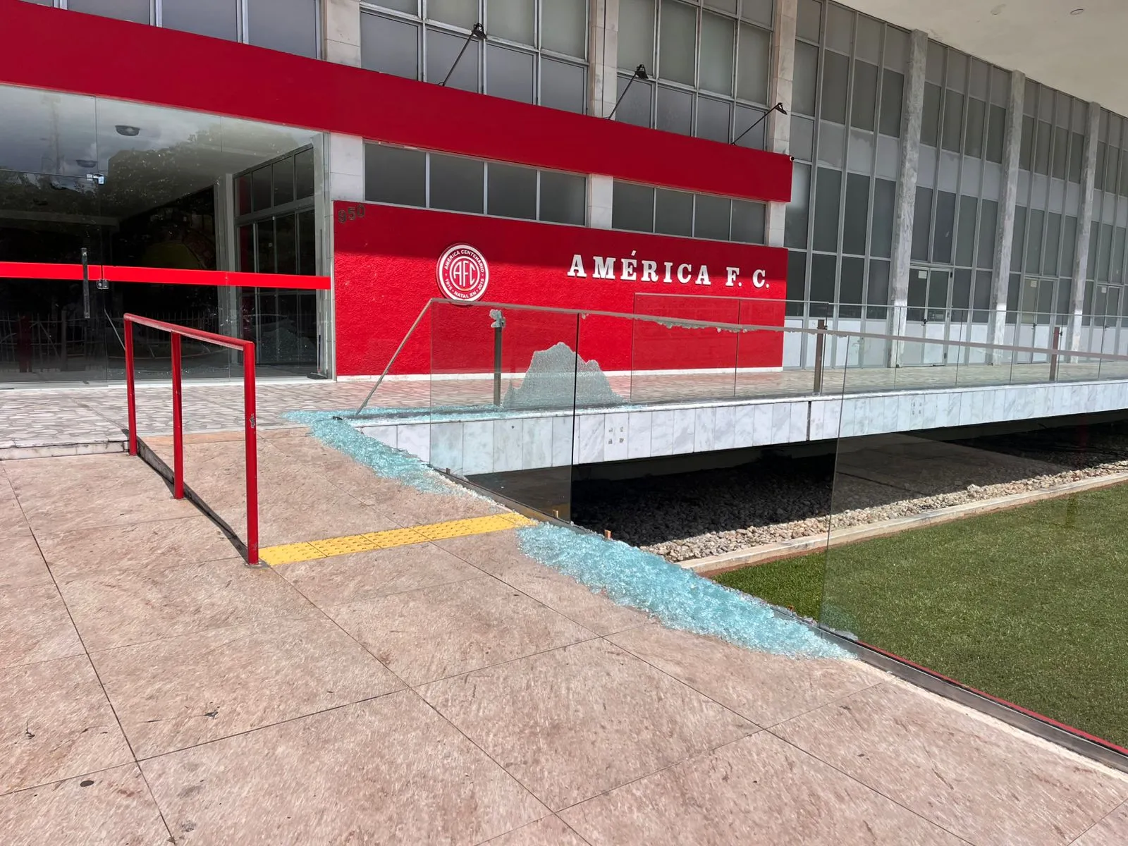 MPRN ajuíza ação civil pública em desfavor do América F.C por venda abusiva de ingressos