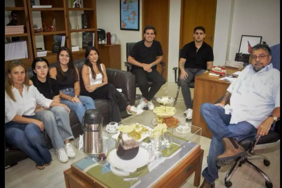 Prefeito petista vê ‘cadeia desumana’ para os Brazão por matar Marielle