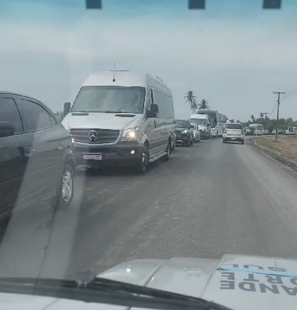 Atraso na recuperação da Estrada de Pipa causa congestionamentos