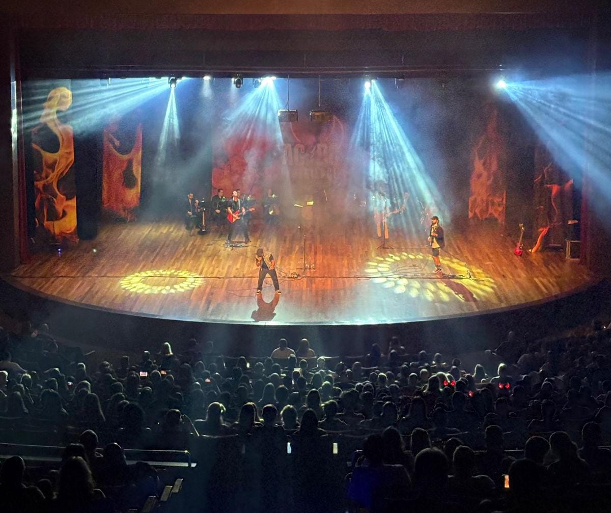 Natal recebe tributo a AC/DC e show com trilhas de cinema à luz de velas