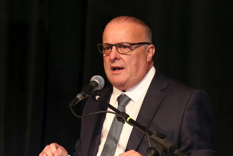 Defesa de Paulinho Freire não vê indícios contra prefeito e vai apresentar defesa