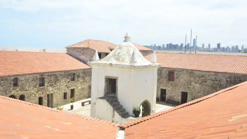 Falta de infraestrutura e guias no Forte dos Reis Magos preocupa setor turístico