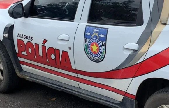 Policial é acusado de transformar viatura em Uber e lucrar como motorista com gasolina bancada pelo governo