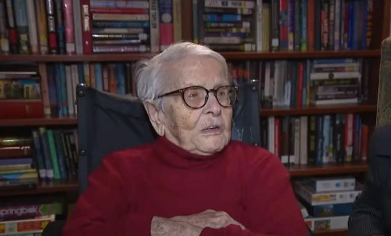 Sobrevivente mais velha do Holocausto morre aos 113 anos